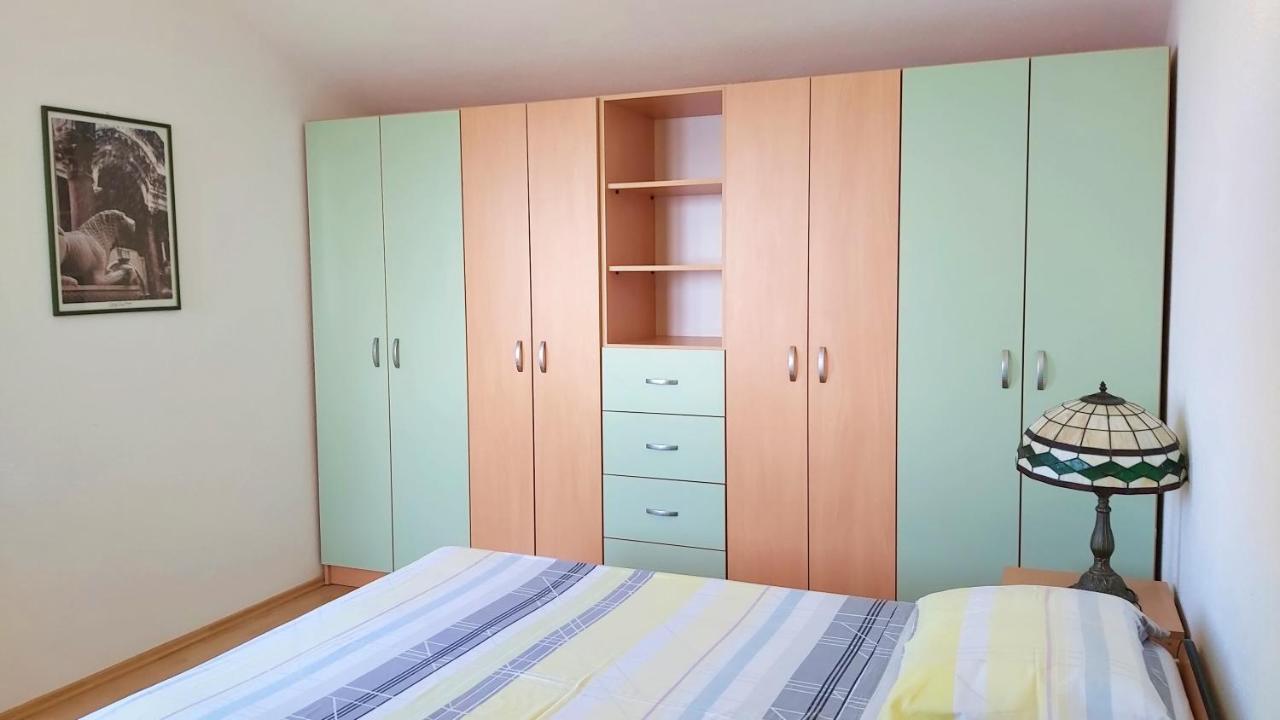 Apartments Borak Omis Ngoại thất bức ảnh