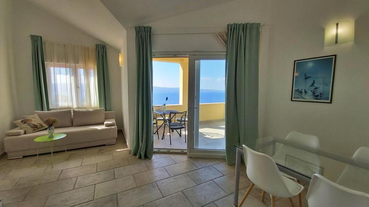 Apartments Borak Omis Ngoại thất bức ảnh