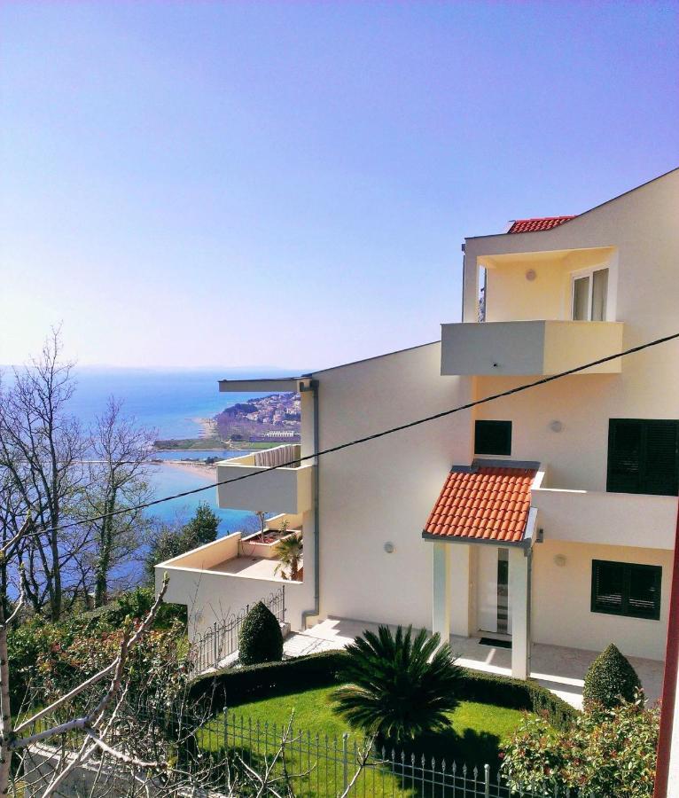 Apartments Borak Omis Ngoại thất bức ảnh